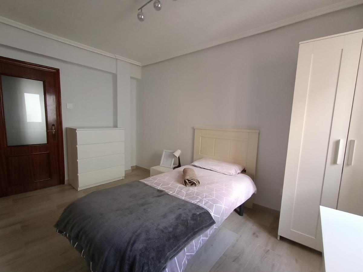 Piso San Roque 3 Hab Cerca Del Centro Y Universidad Apartment Santander Luaran gambar